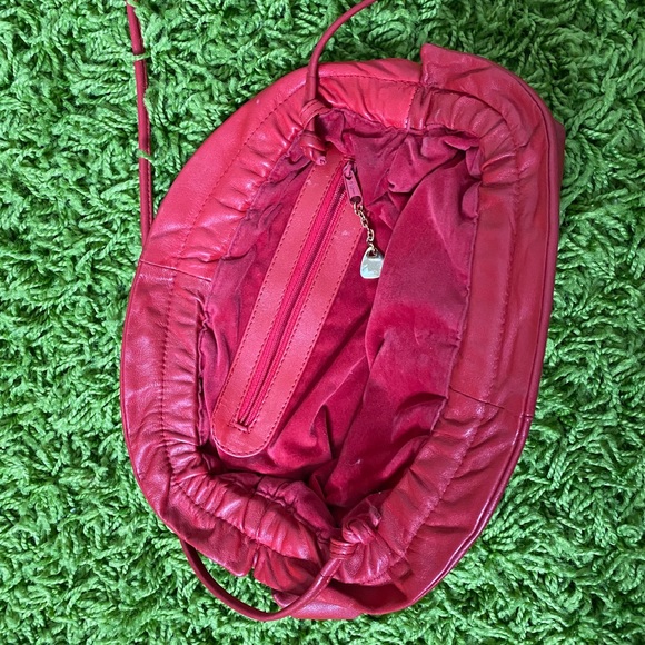 Vintage Red leather Cutch - Picture 3 of 5